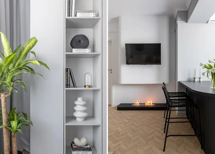 Poem By Urbanesq アパート ブカレスト