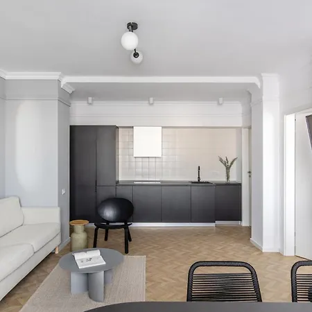 Appartement Poem By Urbanesq Boekarest